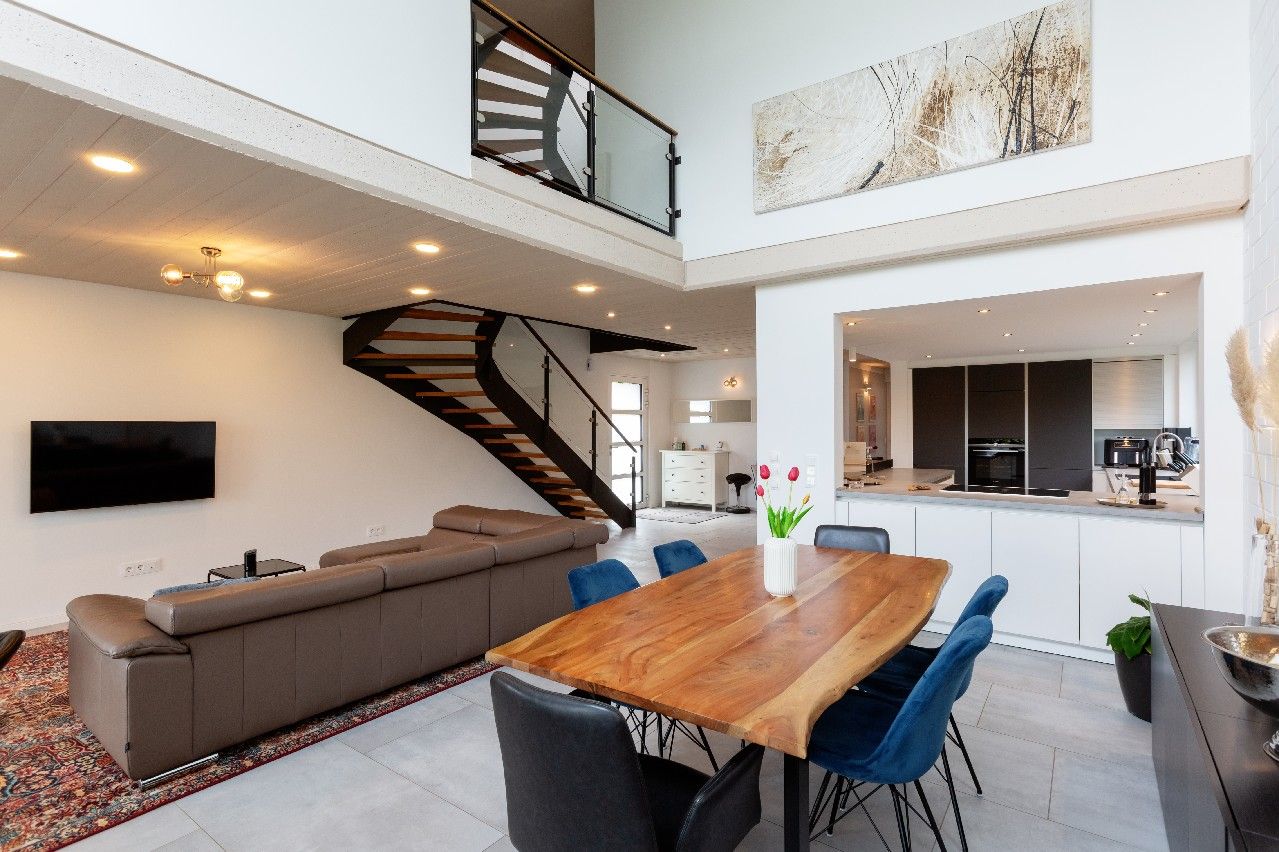 Offen gestalteter Wohnbereich