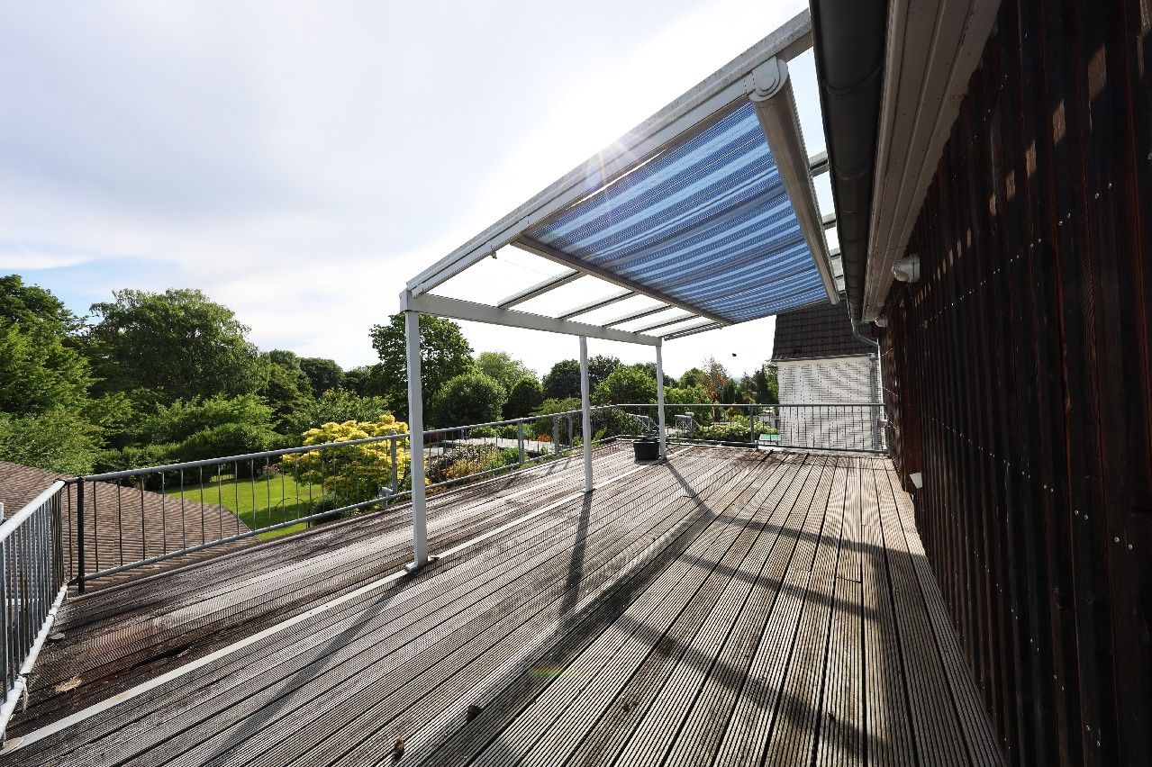 OG: Dachterrasse an der Küche