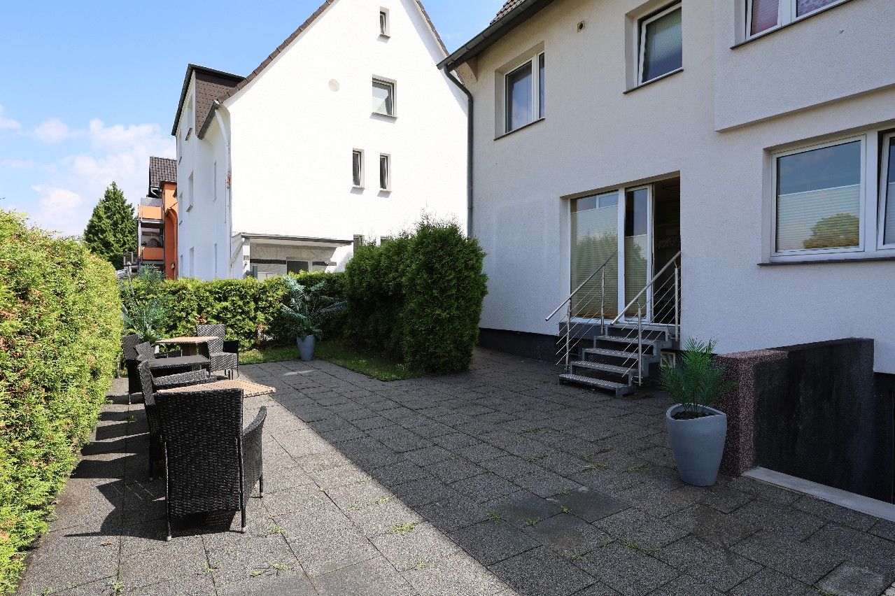Terrasse zur Praxis