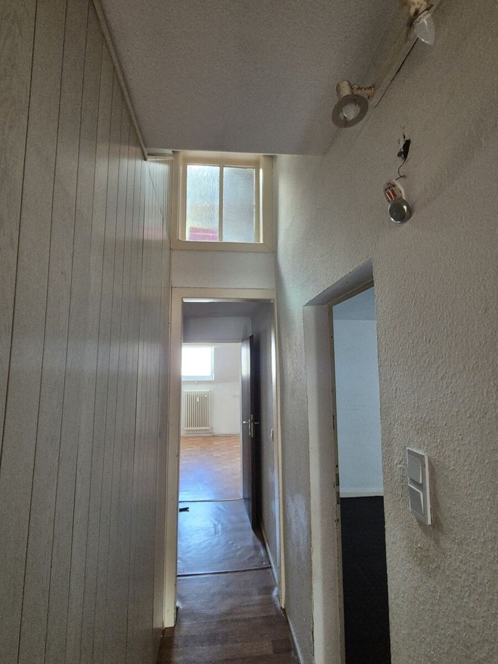 ...Wohnung im Dachgeschoss